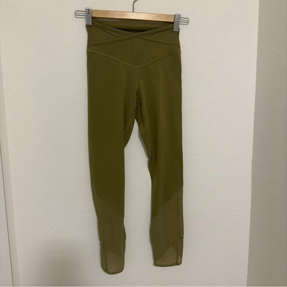 Lululemon Nulu Crisscross Mesh High-Rise Crop Leggings 23" Bronze Green Size 2 - Picture 5 of 12